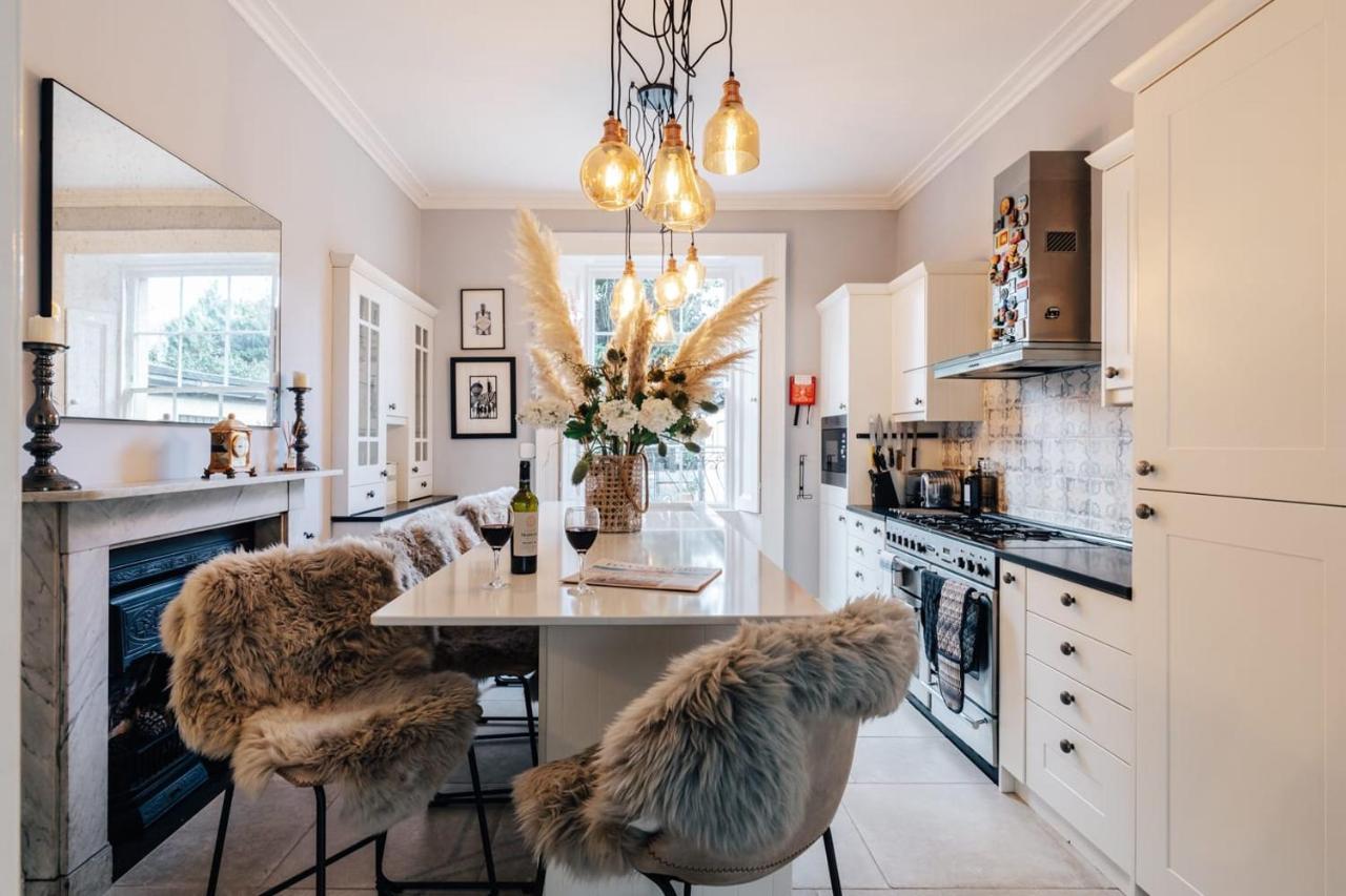 Central Townhouse With Garden & Free Parking Bath Eksteriør bilde